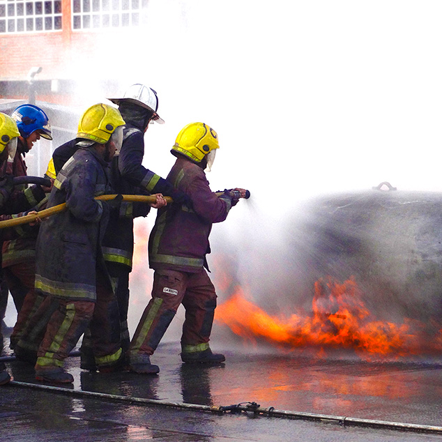 Curso de Control y Combate de Incendio en la Posta