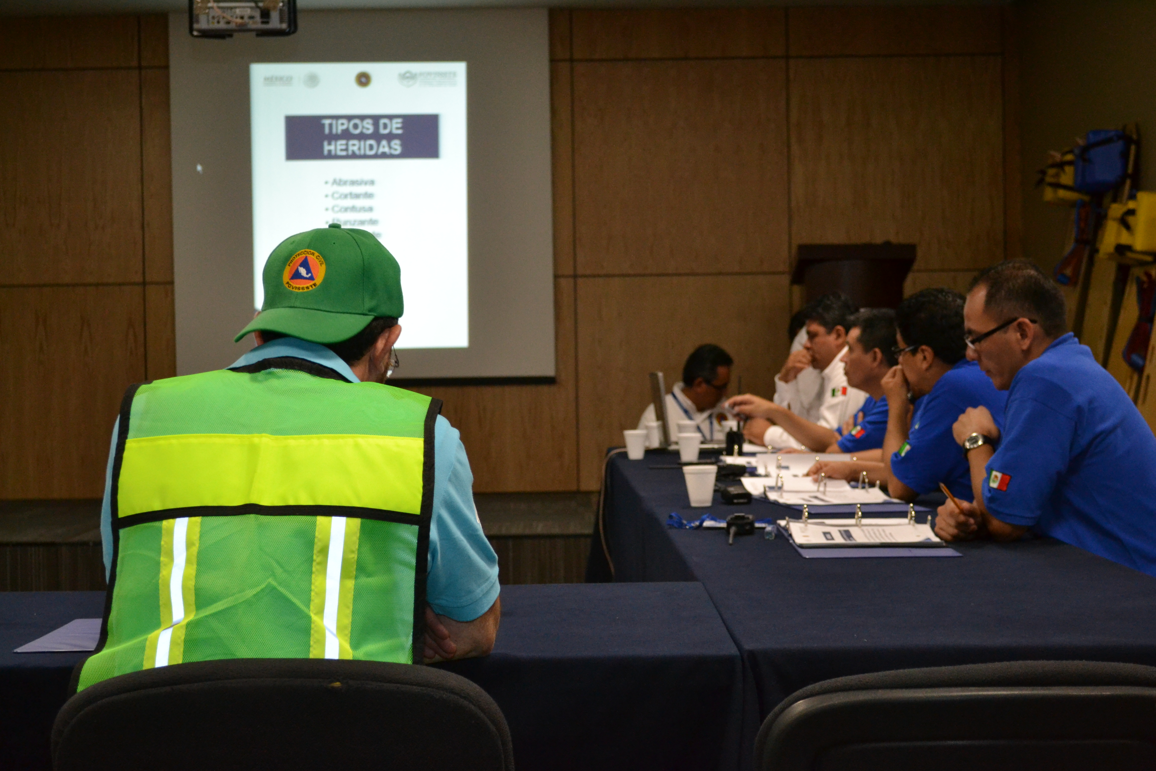 Cursos de Primeros Auxilios y Control de Incendio